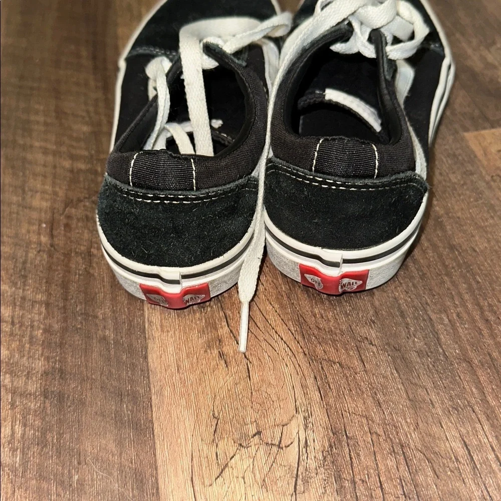 Vans Kids Old‎ Skool Black and White size 2
